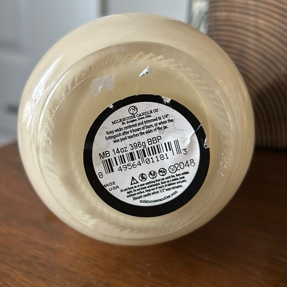 Milkhouse Candle Co. Brown butter pumpkin. 14 oz. Made in USA. Smells wonderful. - Picture 3 of 4